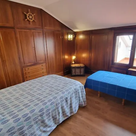 Precioso Atico Frente A La Playa De Santa Cristina Apartamento